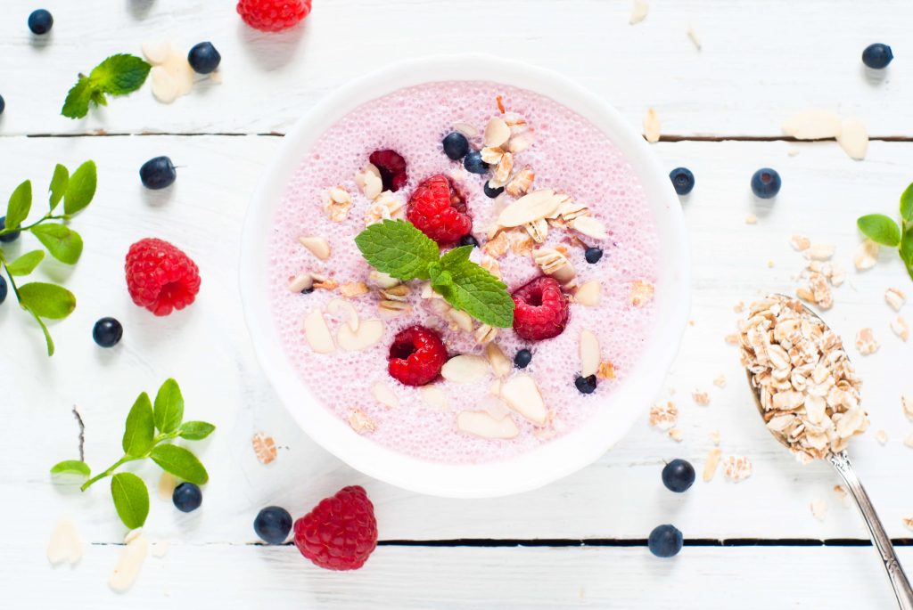 bowl of yogurt: healthy snacks for toddlers